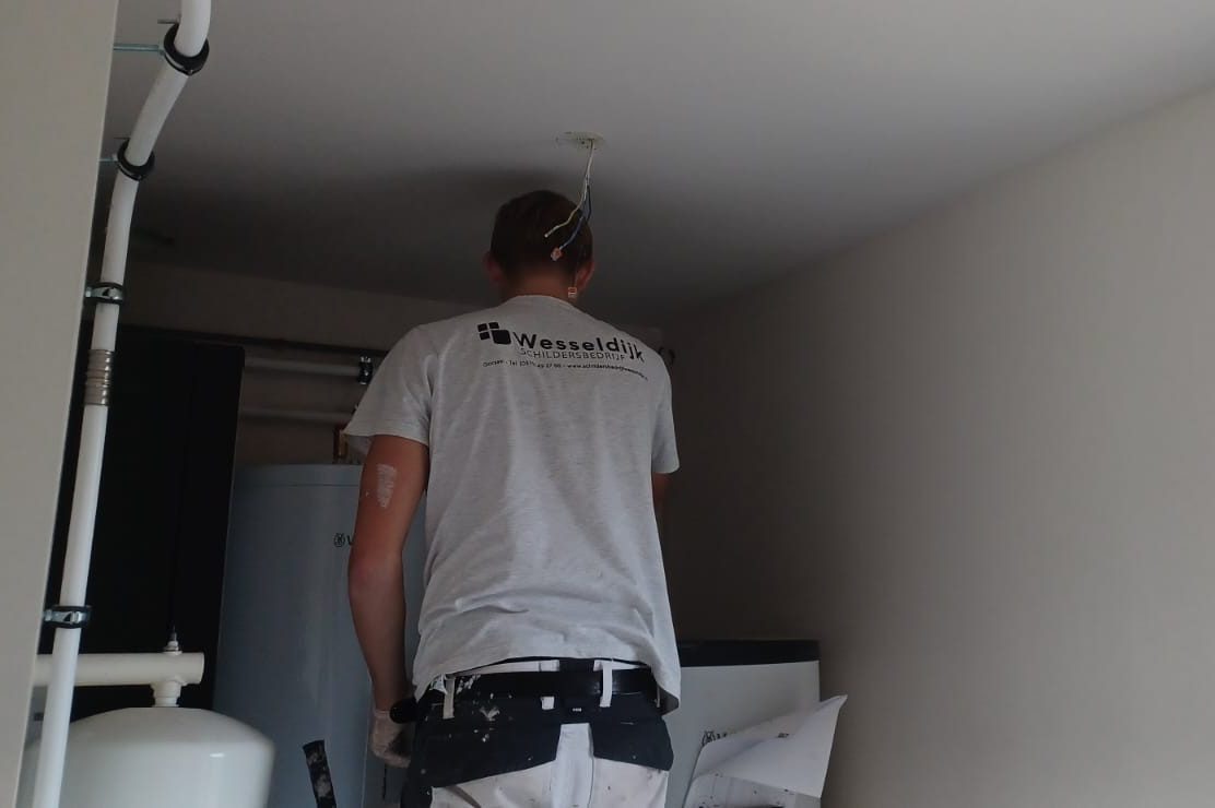 Binnenschilder 2 - Schilder - Schildersbedrijf Wesseldijk